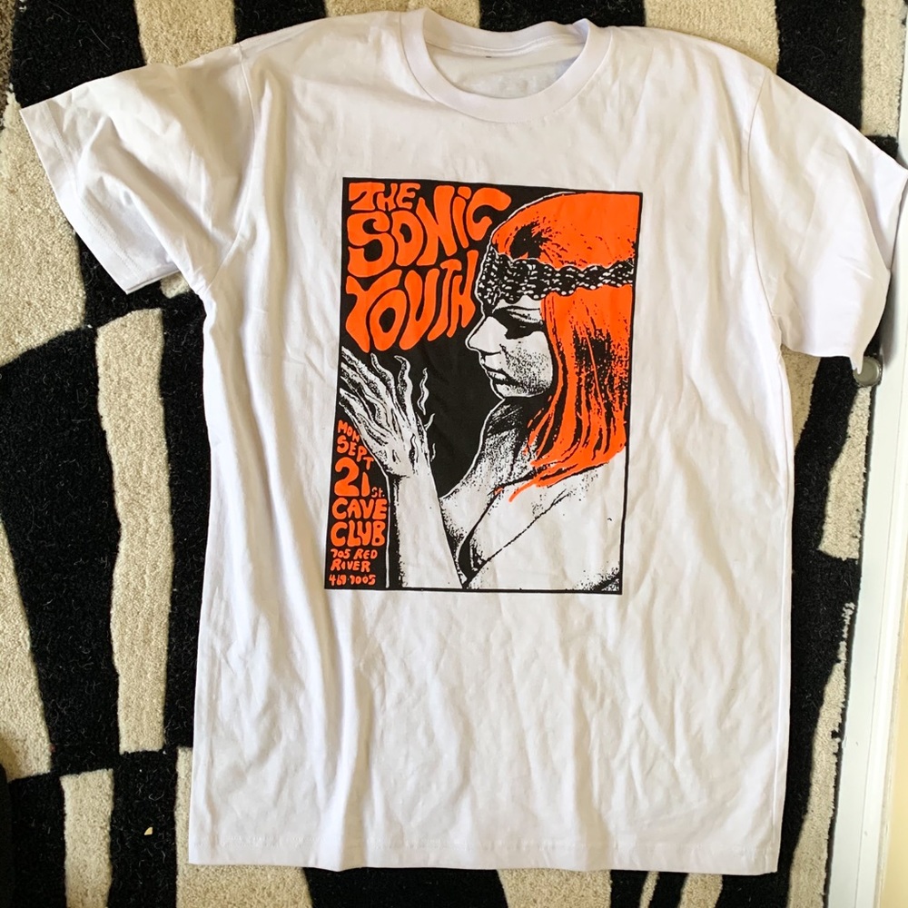 SONIC YOUTH CAVE CLUB TEE